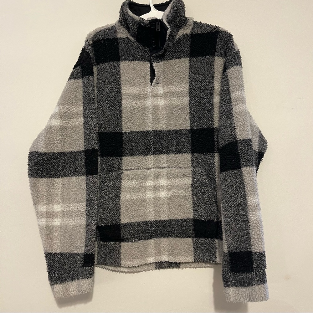 Cozy Plaid Sherpa Mock Neck Sweatshirt size Large, warm.